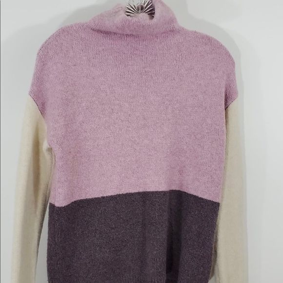 C&C California‎ Color-Block Soft Sweater - Picture 2 of 7